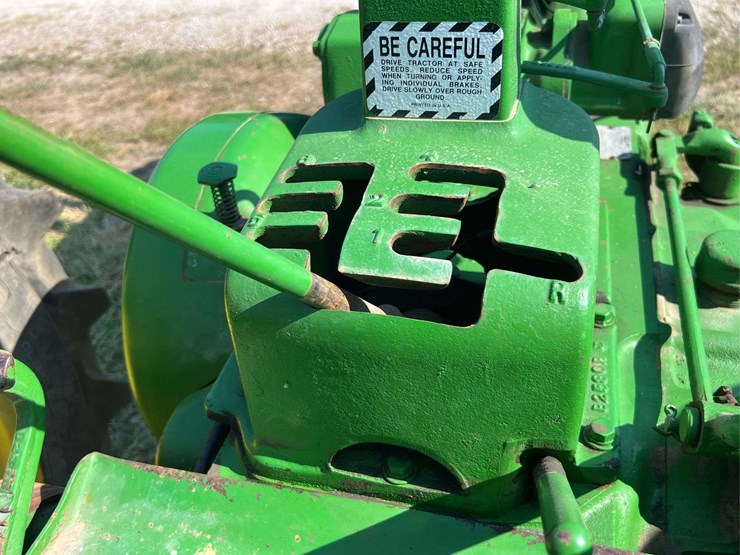 john-deere-b-image-50