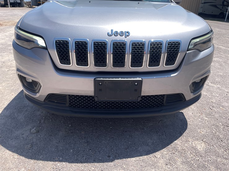 2019-jeep-cherokee-image-13