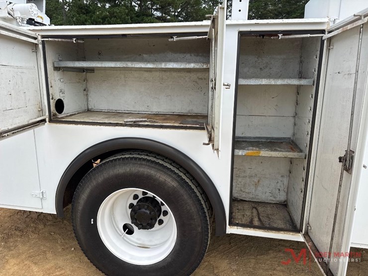 2015-ford-f750-xl-image-19