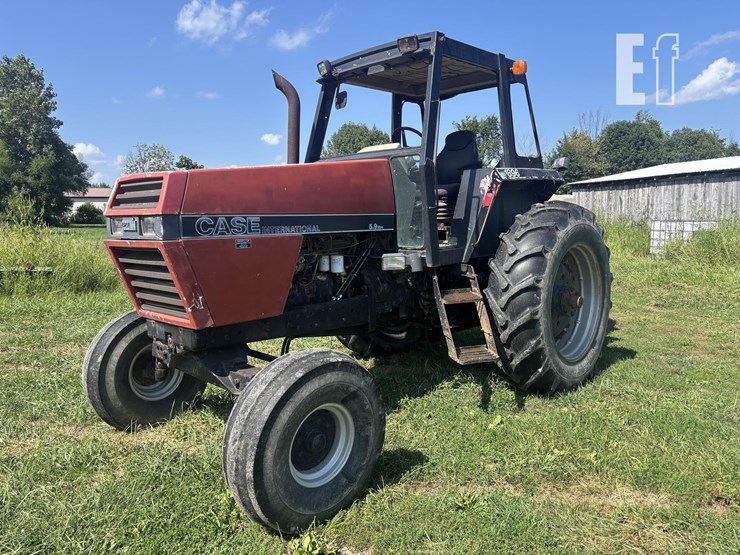 1987-case-ih-1896-image-10