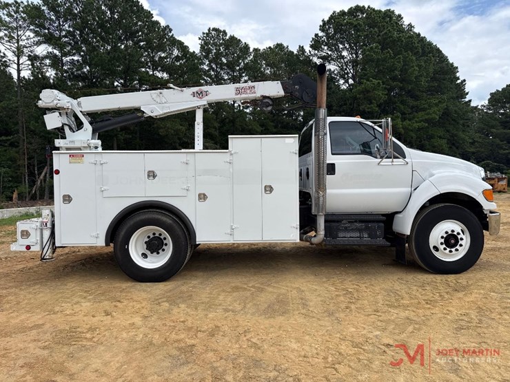 2015-ford-f750-xl-image-2