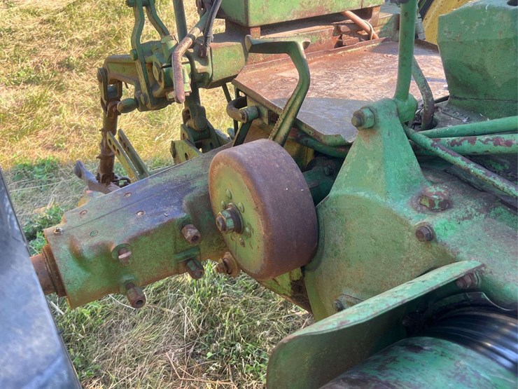 1956-john-deere-60-image-39