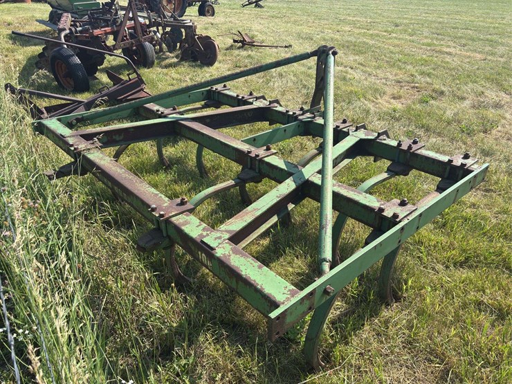 john-deere-11-image-24