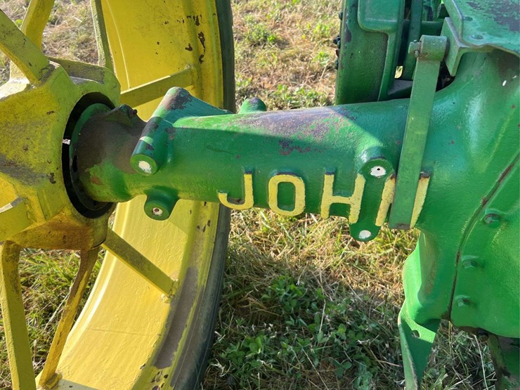 john-deere-b-image-40
