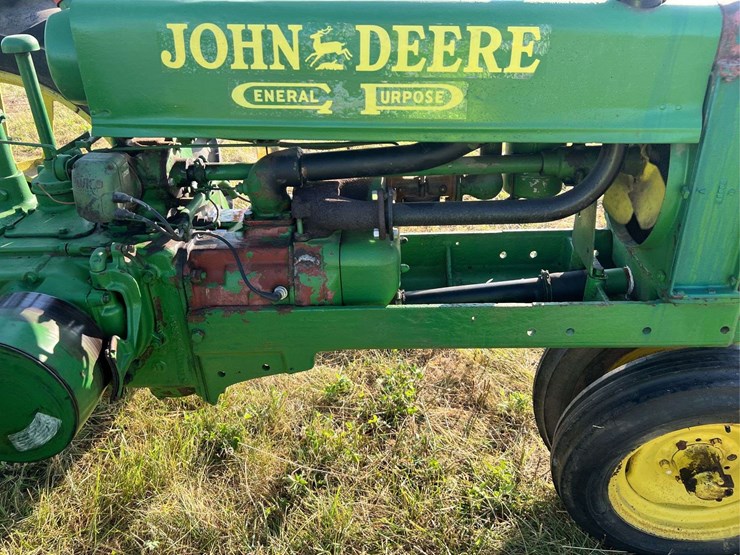 john-deere-b-image-22