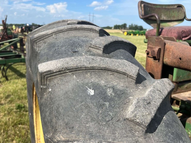 1956-john-deere-60-image-33