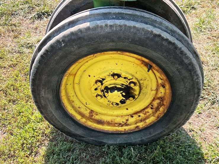john-deere-b-image-21