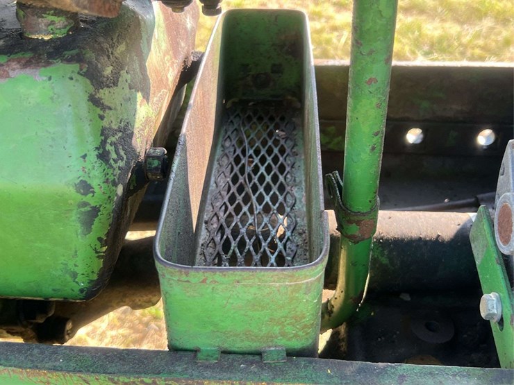1956-john-deere-60-image-30