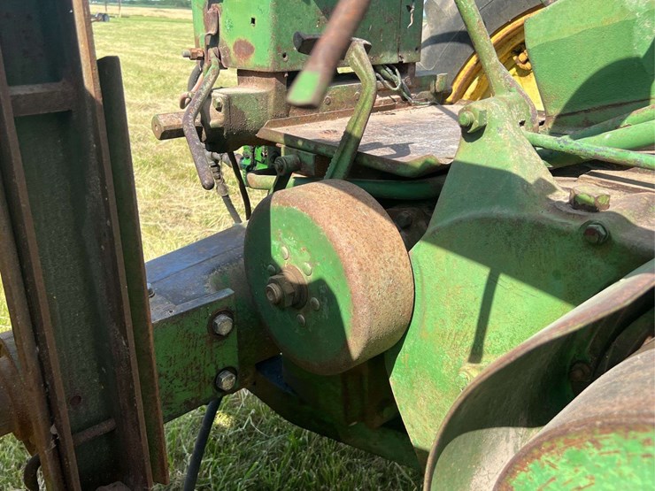 1956-john-deere-60-image-32