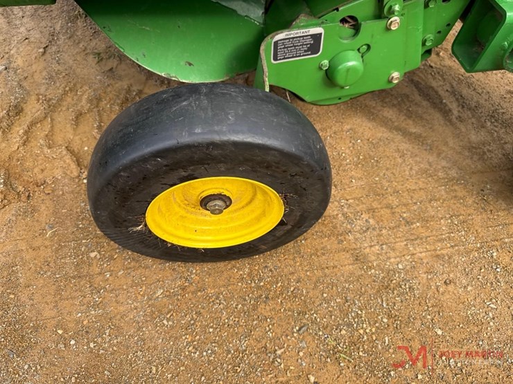 john-deere-447-image-10