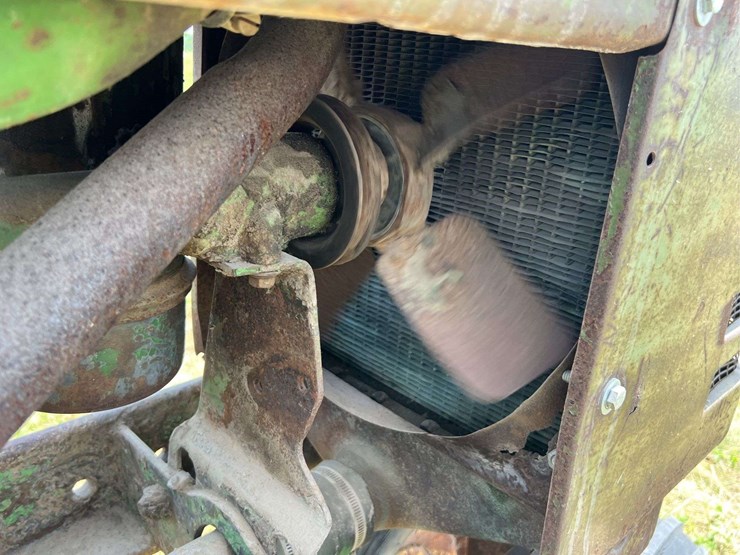 john-deere-b-image-24