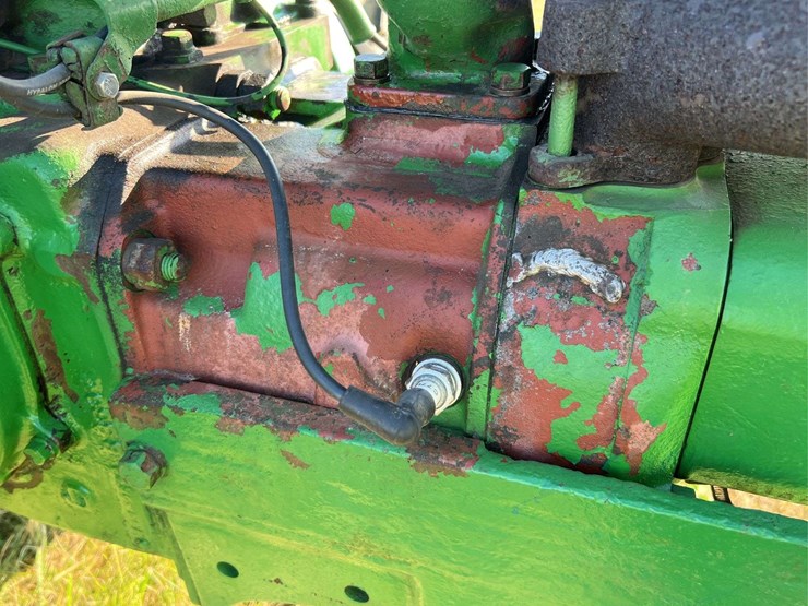 john-deere-b-image-30
