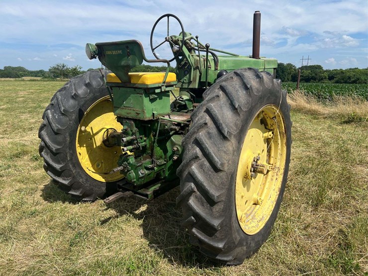 1954-john-deere-70-image-3