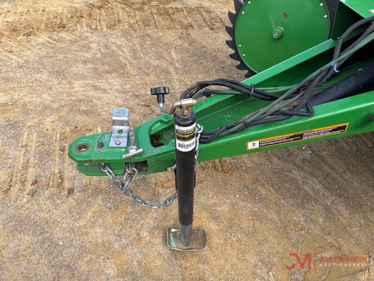 john-deere-447-image-5