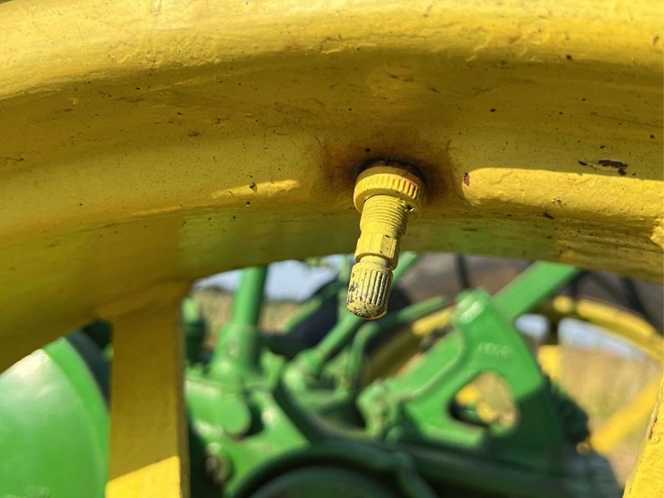 john-deere-b-image-51