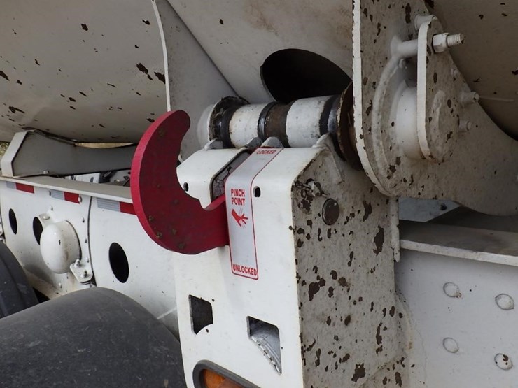2007-axle-dump-trailer-image-10