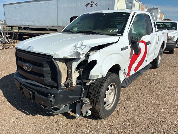 2015-ford-f150-lariat-image-1
