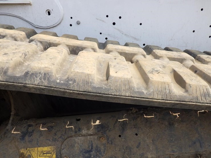 2022-bobcat-t770-image-41