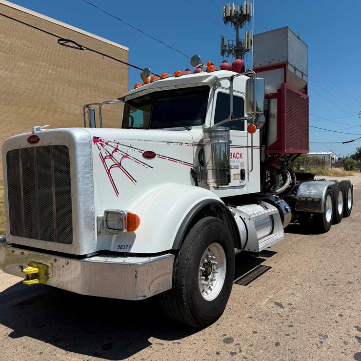 2015 PETERBILT 367
