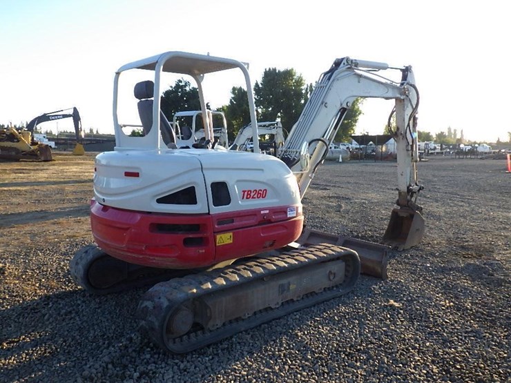 2019-takeuchi-tb260-image-4