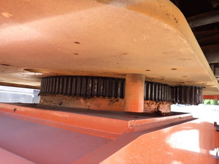 2009-jlg-400s-image-28