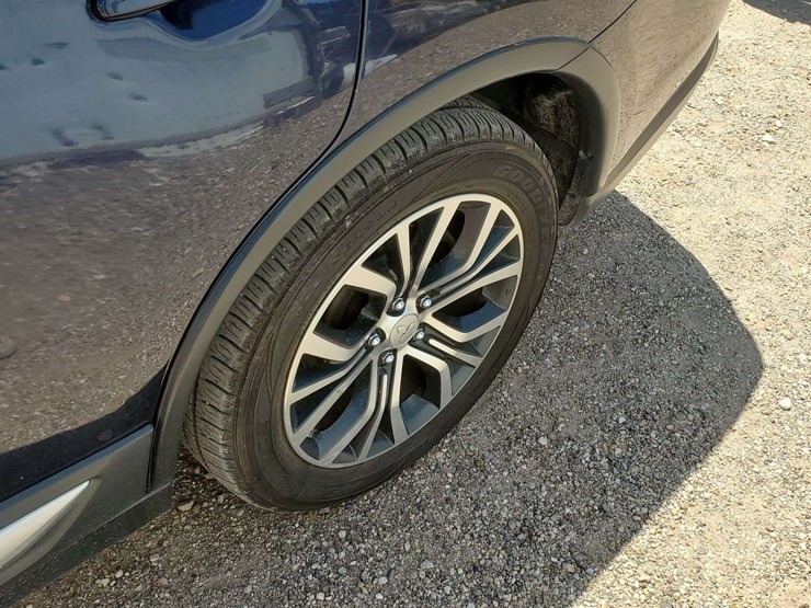 2016-mitsubishi-outlander-image-24