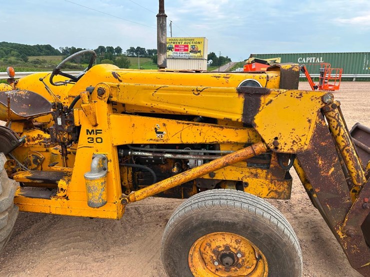 massey-ferguson-30-image-17
