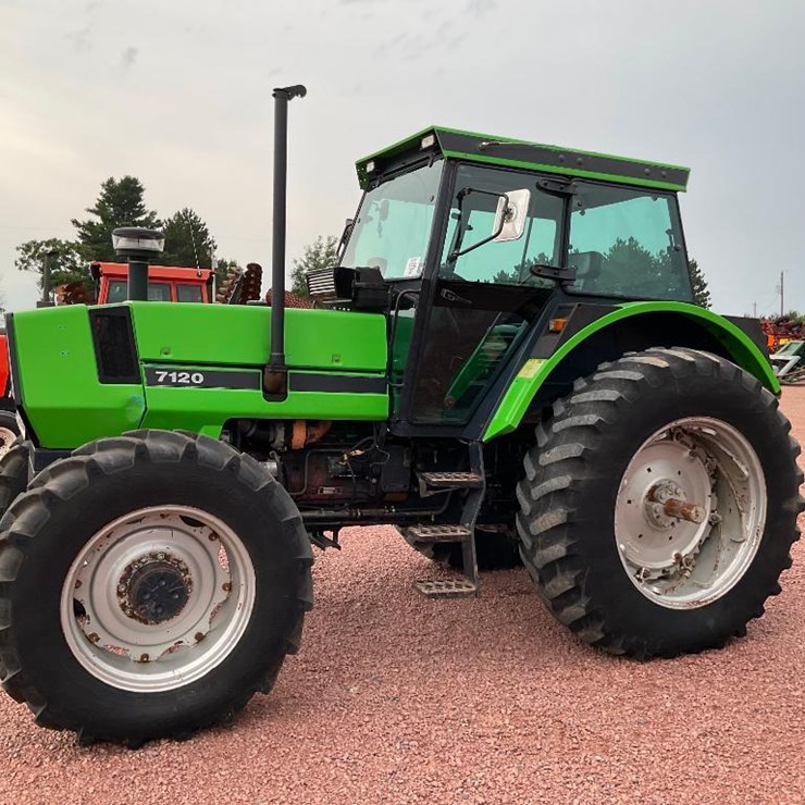 1989 DEUTZ ALLIS 7120
