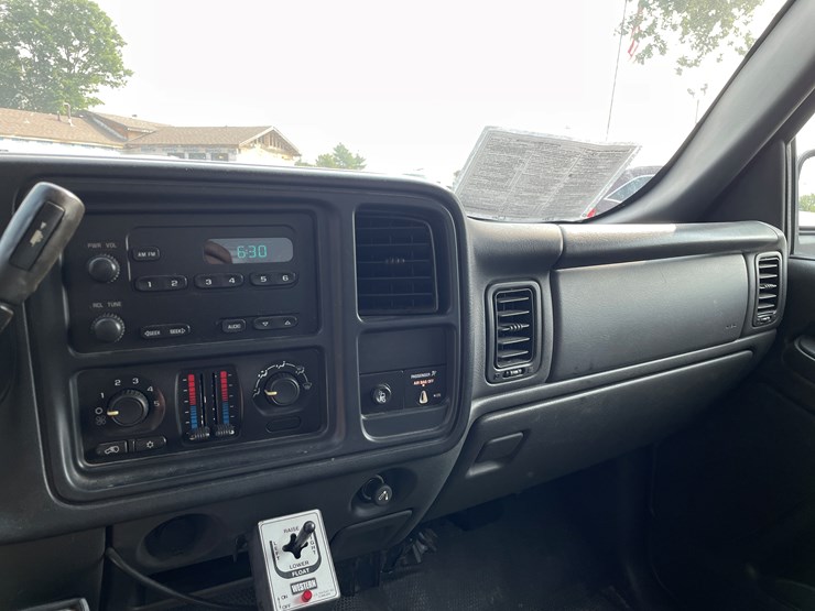 2006-chevrolet-silverado-2500-image-53