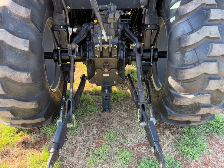 mahindra-2555-image-15