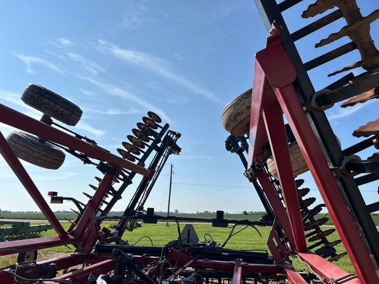 case-ih-true-tandem-330-turbo-image-9