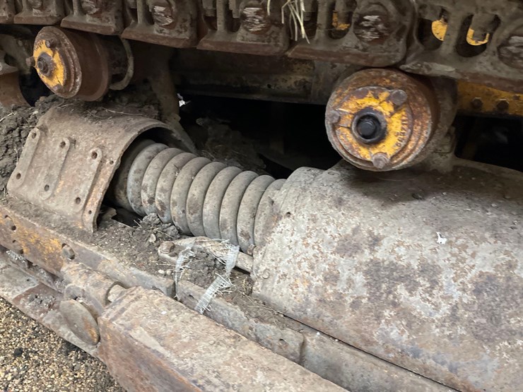 caterpillar-d8-image-23