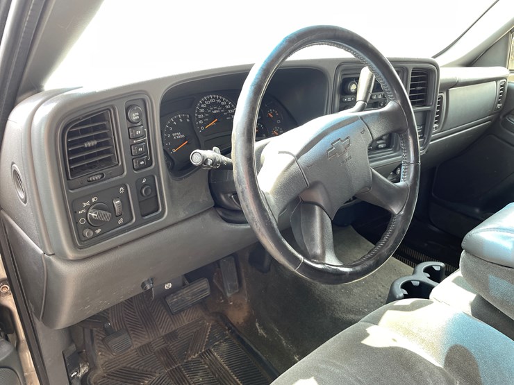2003-chevrolet-silverado-1500-image-32