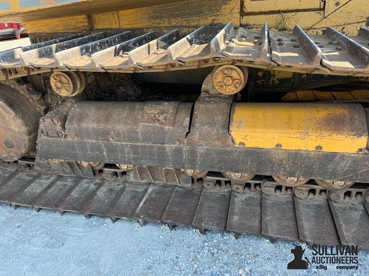 deere-750c-image-19