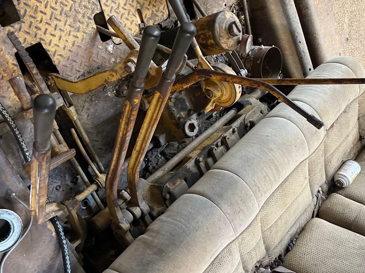 caterpillar-d8-image-50