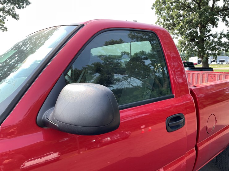 2006-chevrolet-silverado-2500-image-17