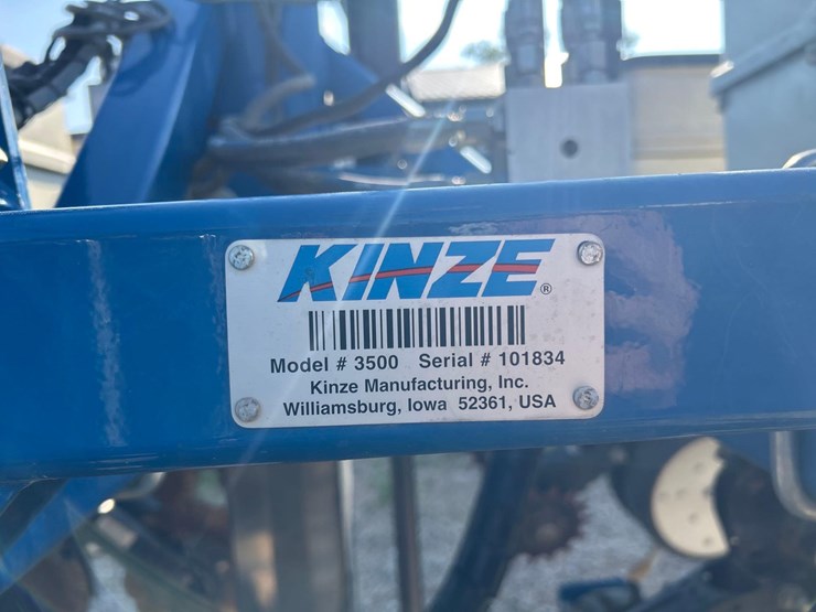 kinze-3500-image-26