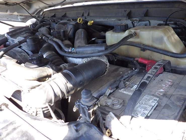 2014-ford-f550-image-13