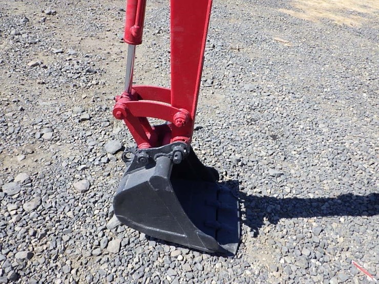 takeuchi-tb020-image-9