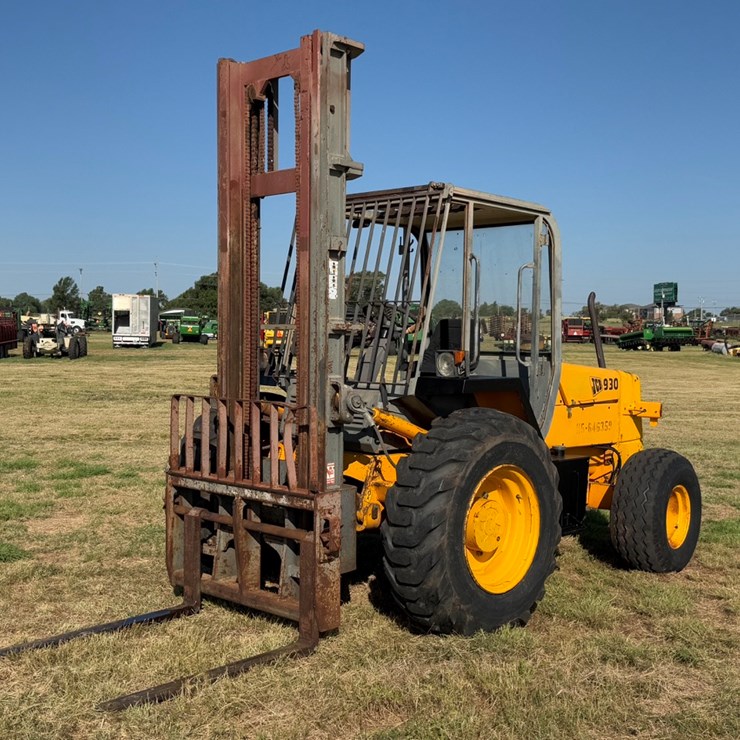 JCB 930