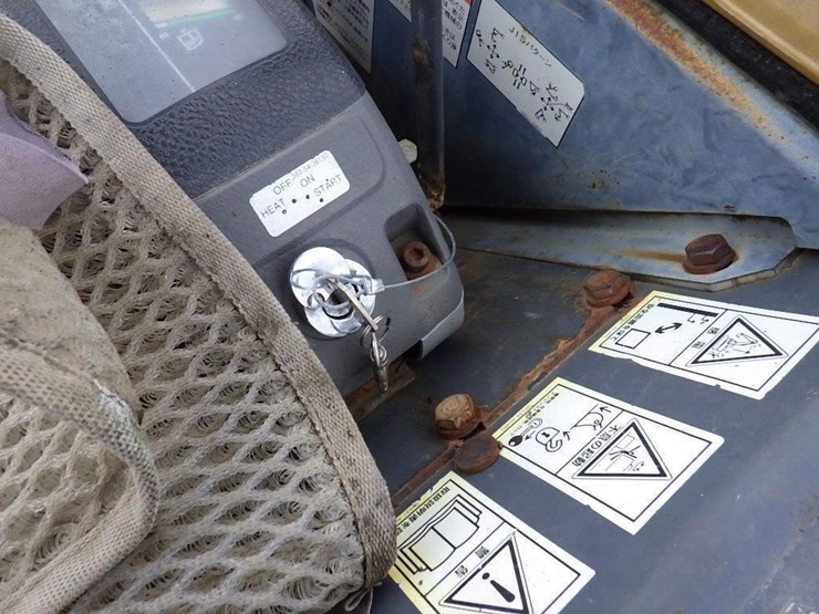 komatsu-pc35mr-1-image-25