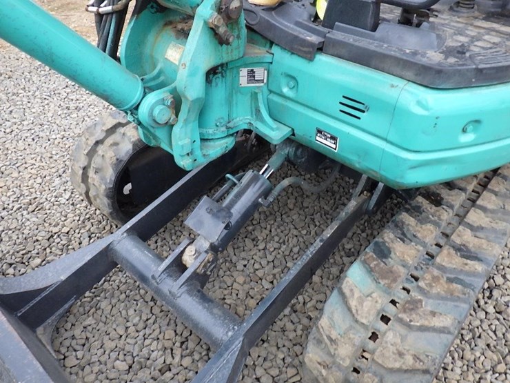 komatsu-pc35mr-1-image-13
