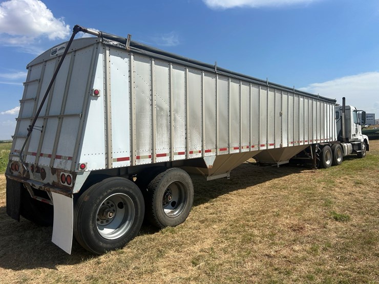 merritt-grain-trailer-image-17