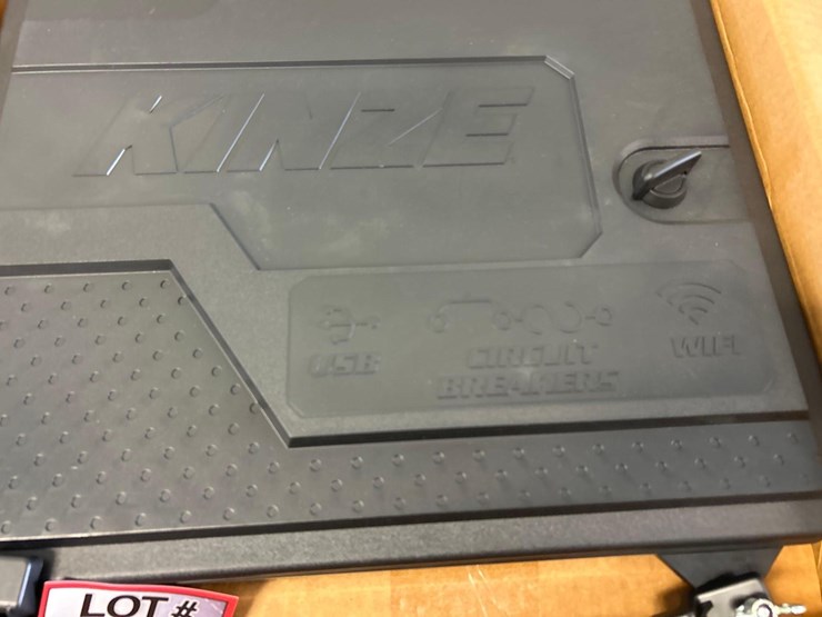 kinze-4900-image-2