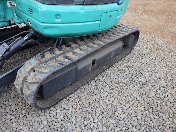 komatsu-pc35mr-1-image-30