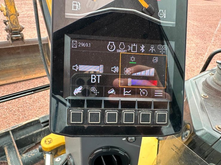 2020-caterpillar-306-cr-image-60