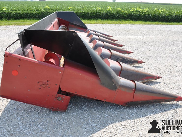 case-ih-1064-image-4