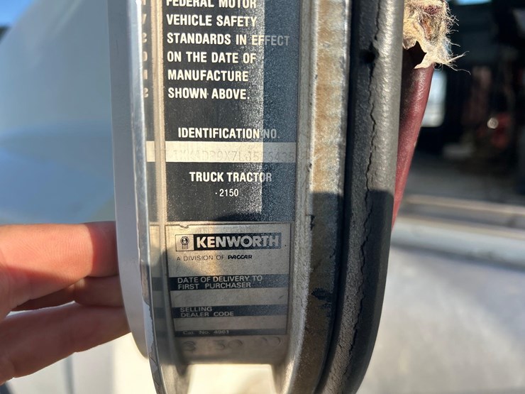 1990-kenworth-t600-image-37