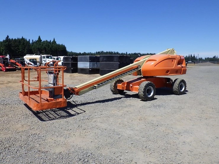 2009-jlg-400s-image-1