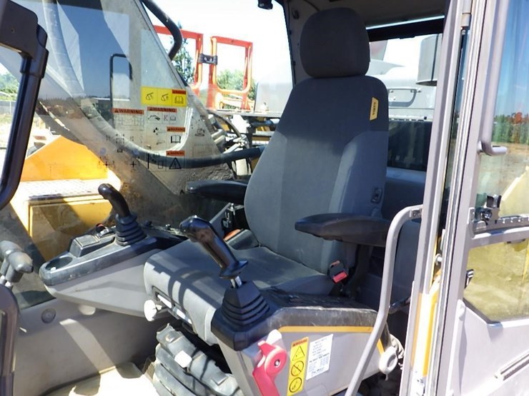 2020-volvo-ec350el-image-47